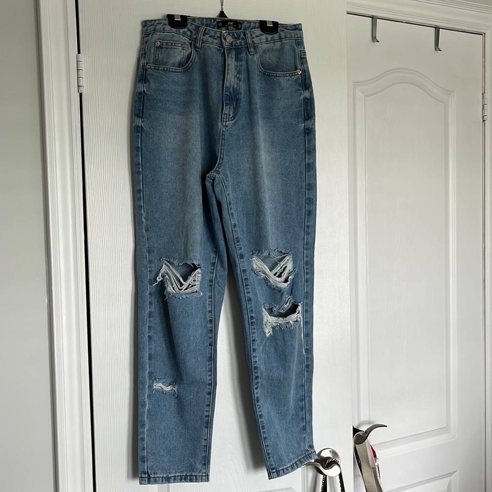 Misguided high rise distressed mom jean